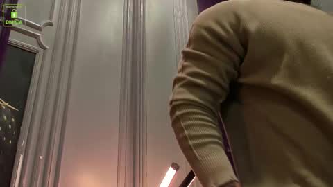 Snapshot of oliversport chatting on 09/25/25, 03:38 OliverSport online show from 09/25/25, 03:38