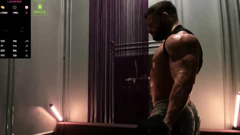 Snapshot of oliversport chatting on 10/08/25, 04:15 OliverSport online show from 10/08/25, 04:15