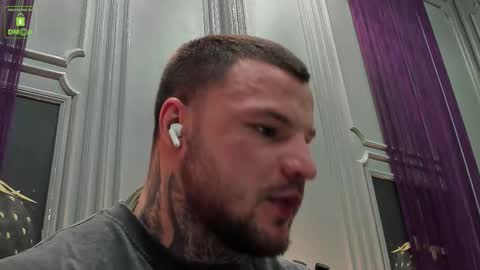 Snapshot of oliversport chatting on 01/08/26, 11:12 OliverSport online show from 01/08/26, 11:12