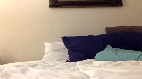 Snapshot of olivertwist1273 chatting on 12/08/24, 06:01 olivertwist1273 online show from 12/08/24, 06:01