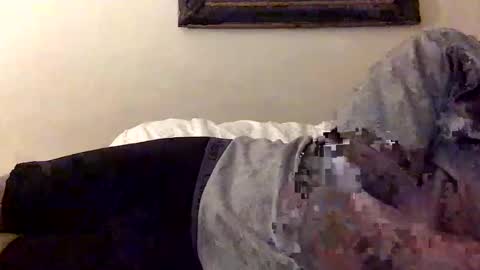 Snapshot of olivertwist1273 chatting on 12/25/24, 05:05 olivertwist1273 online show from 12/25/24, 05:05