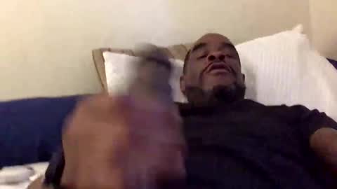 Snapshot of olivertwist1273 chatting on 12/31/24, 05:29 olivertwist1273 online show from 12/31/24, 05:29