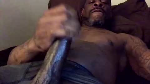 Snapshot of olivertwist1273 chatting on 02/10/25, 03:35 olivertwist1273 online show from 02/10/25, 03:35