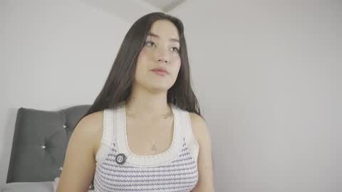 Snapshot of olivia22love chatting on 04/04/26, 05:27 ..................................... 500 am- 1200 pm GMT-5 online show from 04/04/26, 05:27