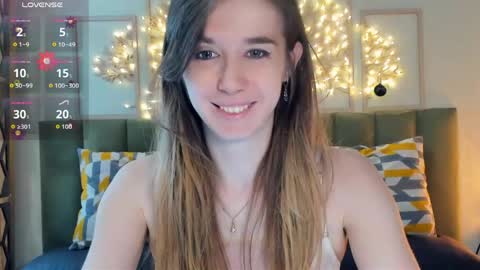 Snapshot of olivia_7 chatting on 05/10/26, 05:29 Olivia online show from 05/10/26, 05:29
