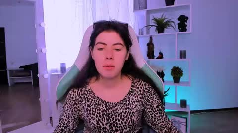 olivia__low online show from 05/03/26, 06:30