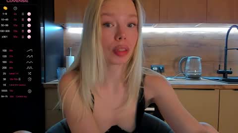 Olivia 3 online show from 05/30/26, 10:07