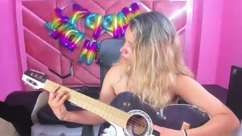  OLIVIA  online show from 02/05/25, 09:36