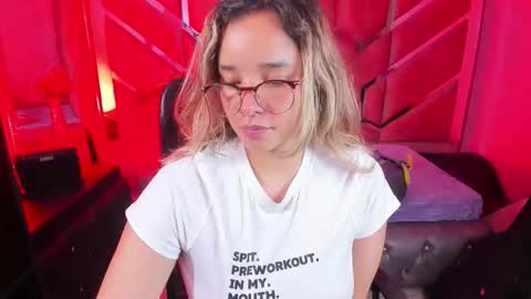  OLIVIA  online show from 10/23/25, 03:39