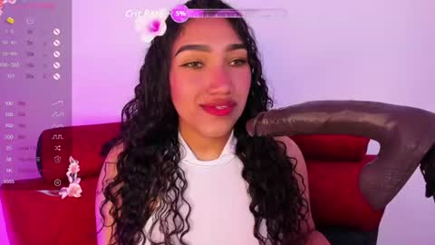 Snapshot of olivia_fx chatting on 06/18/26, 06:56 Maria online show from 06/18/26, 06:56