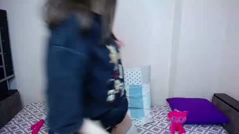 Snapshot of olivia_graceee chatting on 11/29/25, 09:34 olivia_graceee online show from 11/29/25, 09:34