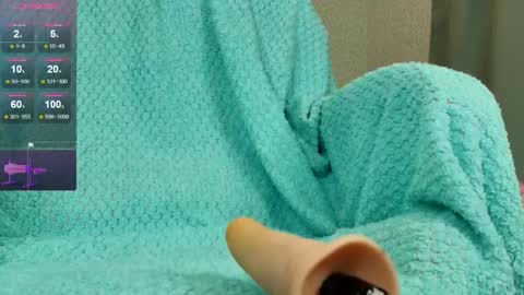 Olivia Hi guys Follow me  online show from 05/12/26, 11:13