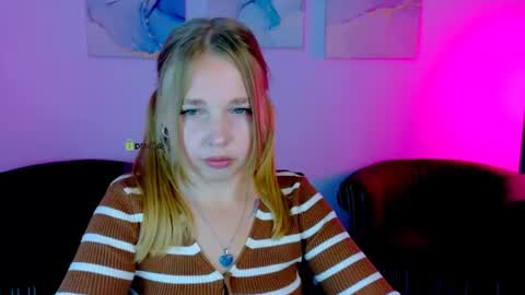 Snapshot of olivia_kit chatting on 07/10/26, 12:30 olivia_kit online show from 07/10/26, 12:30