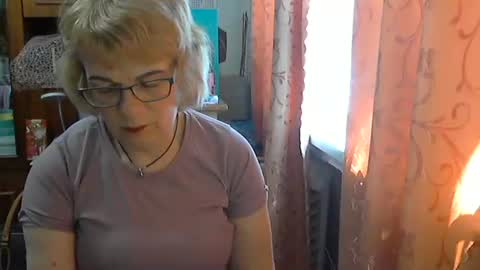 Olivia Mia online show from 05/05/26, 10:56