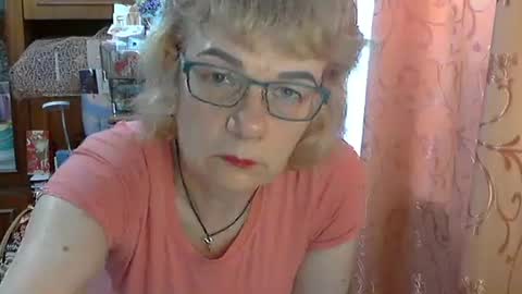 Olivia Mia online show from 05/07/26, 08:20