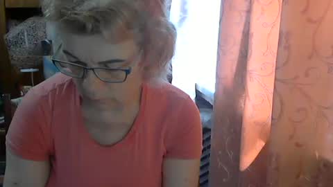 Snapshot of olivia_mia25 chatting on 05/21/26, 10:55 Olivia Mia online show from 05/21/26, 10:55