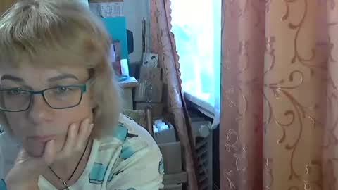 Snapshot of olivia_mia25 chatting on 06/01/26, 05:20 Olivia Mia online show from 06/01/26, 05:20