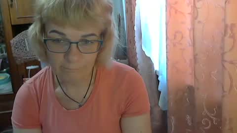 Snapshot of olivia_mia25 chatting on 06/05/26, 09:59 Olivia Mia online show from 06/05/26, 09:59