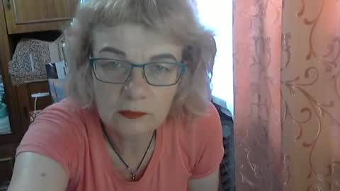 Snapshot of olivia_mia25 chatting on 06/30/26, 09:43 Olivia Mia online show from 06/30/26, 09:43