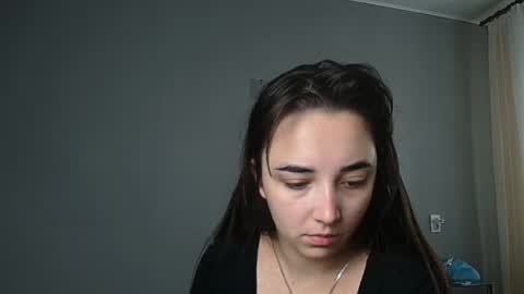 Olivia online show from 10/28/25, 10:08