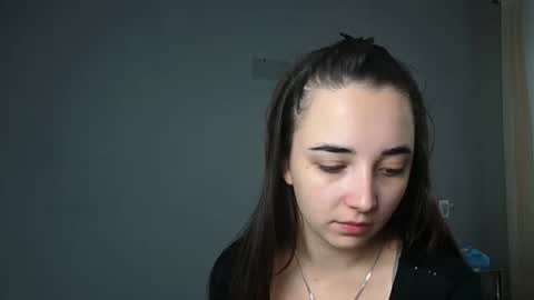 Olivia online show from 10/30/25, 08:27