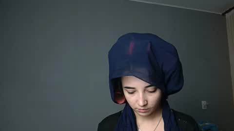 Olivia online show from 11/17/25, 01:50