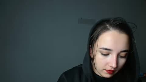 Olivia online show from 11/19/25, 11:38