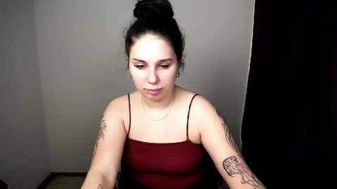 Snapshot of olivia_red_ chatting on 04/10/26, 08:35 Olivia online show from 04/10/26, 08:35