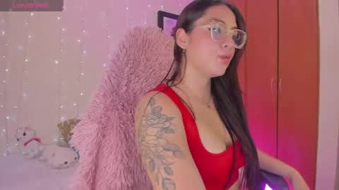 olivia_s19 online show from 04/13/26, 01:00