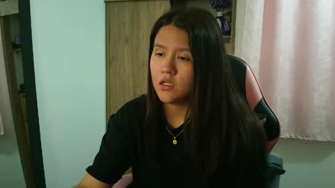 Olivia online show from 05/11/26, 02:45