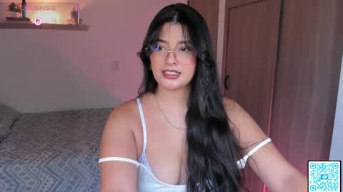 Olivia   40 off online show from 10/02/25, 09:55