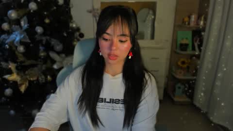 Olivia online show from 11/30/25, 09:24