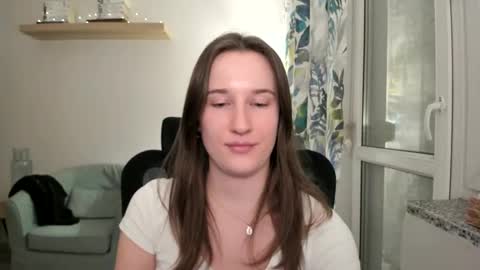 Oliwiaa2004 online show from 01/06/25, 10:15