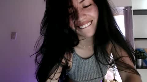 oliviaaa__ online show from 01/13/26, 05:40