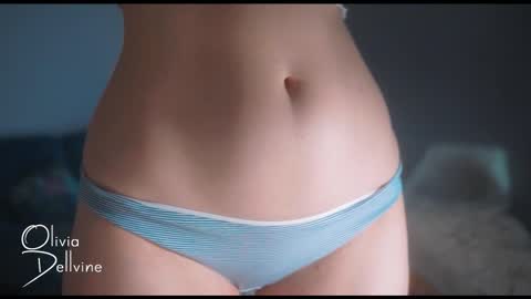 Snapshot of oliviadellvine chatting on 03/17/26, 02:27 Olivia online show from 03/17/26, 02:27