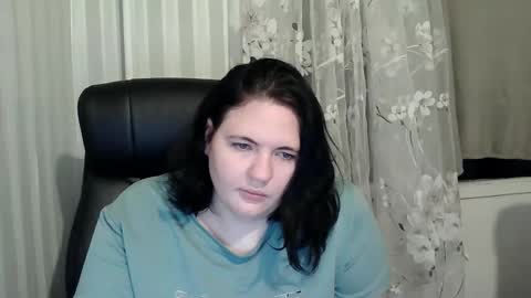 Snapshot of oliviaermesx chatting on 10/01/25, 11:11 OliviaErmesx online show from 10/01/25, 11:11