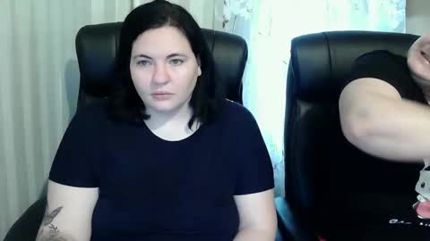 Snapshot of oliviaermesx chatting on 10/02/25, 12:34 OliviaErmesx online show from 10/02/25, 12:34