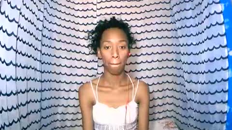 oliviah27 online show from 11/01/25, 08:22