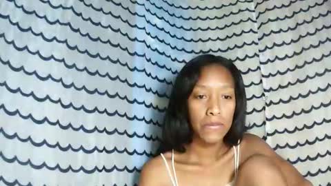 oliviah27 online show from 12/19/25, 02:40