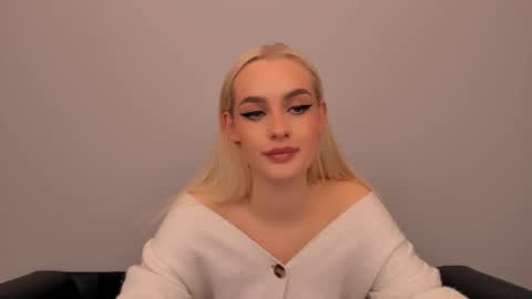 oliviaBeauty online show from 12/02/25, 07:42