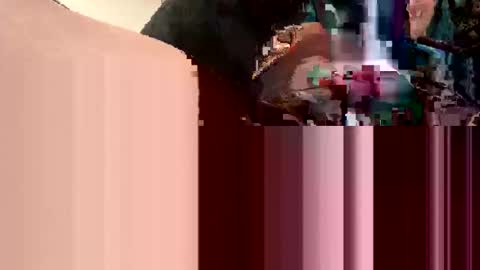 Snapshot of oliviahayze chatting on 11/17/25, 01:50 oliviahayze online show from 11/17/25, 01:50