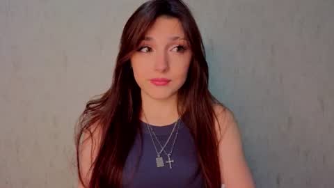 Snapshot of oliviahoresnev chatting on 06/09/26, 05:13 Olivia online show from 06/09/26, 05:13