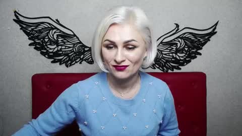 OliviaHorst online show from 02/08/25, 12:17