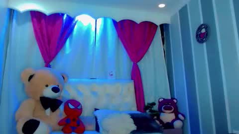 oliviahot01 online show from 03/15/26, 01:44