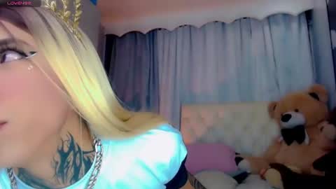 Snapshot of oliviahot01 chatting on 07/28/26, 01:34 oliviahot01 online show from 07/28/26, 01:34