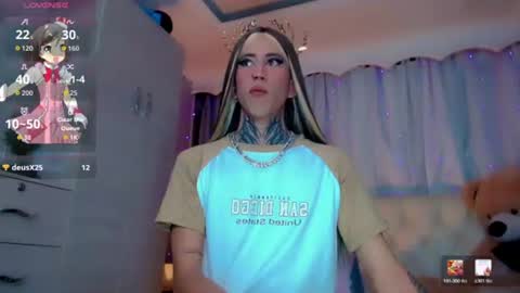 Snapshot of oliviahot01 chatting on 07/31/26, 02:05 oliviahot01 online show from 07/31/26, 02:05
