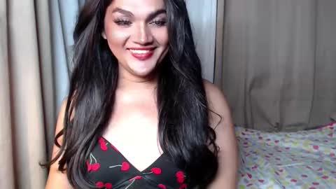 Snapshot of oliviahot22 chatting on 02/02/26, 10:03 oliviahot22 online show from 02/02/26, 10:03