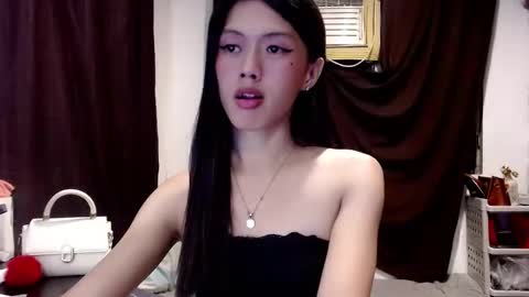 Snapshot of oliviaknightx chatting on 02/03/26, 03:17 oliviaknightx online show from 02/03/26, 03:17