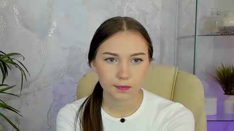 olivialangs online show from 03/04/26, 10:54