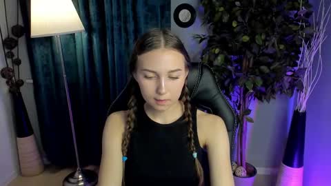 olivialangs online show from 03/10/26, 11:59